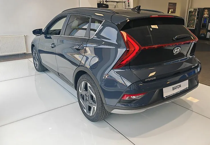 Zunanja slika - Hyundai Bayon - 1.0 T-GDI 90 PREMIUM - WINTER - 4