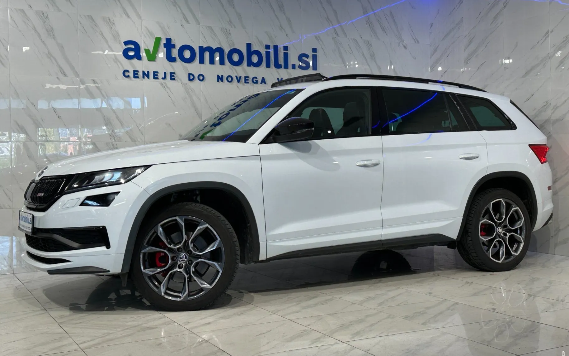Zunanja slika - Škoda Kodiaq - 2.0 TDI RS DSG |4x4|7S|Pano|ACC|360K|Memory|Canton - 2