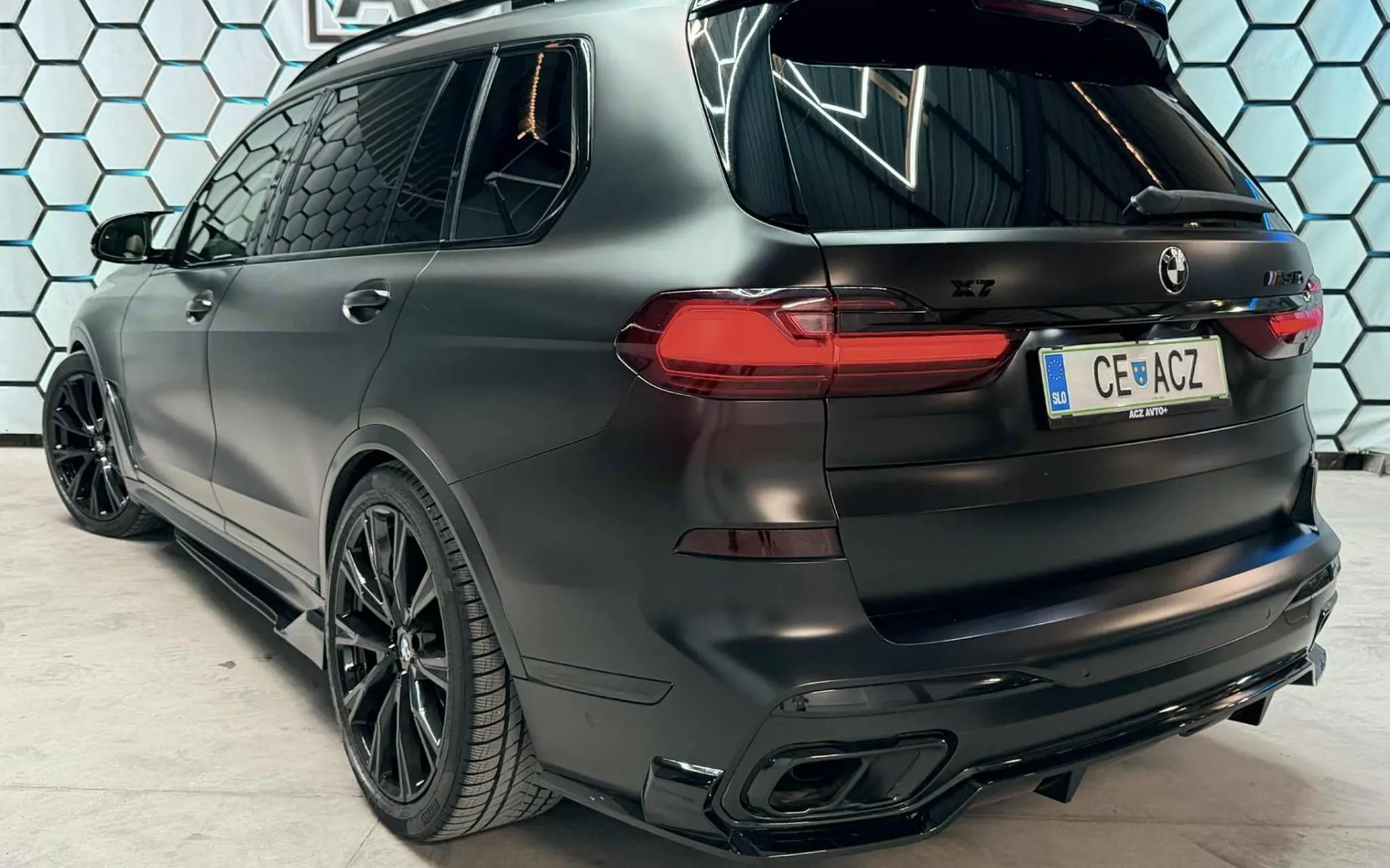 Zunanja slika - BMW serija X7: - M50D•CRISTLAY•LOUNGE•6 SED•SOFT•HLAJENJE•MASAŽA•.. - 4