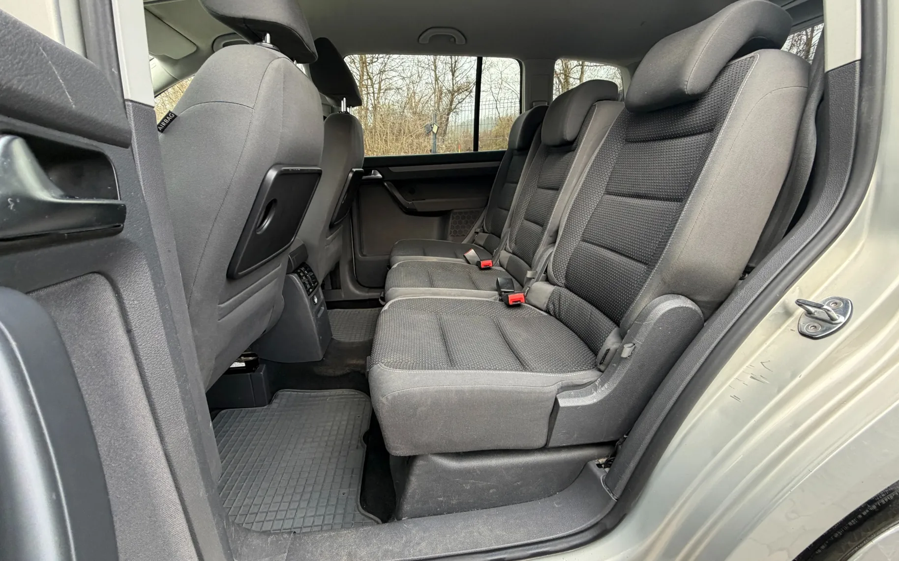 Zunanja slika - Volkswagen Touran - 1.6 TDI BlueMotion | AVT | 7 SED - 6