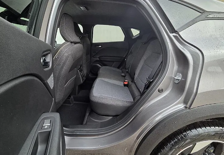 Zunanja slika - Renault Captur - Techno TCe 115 + Paket Zima Akcija Staro za novo - 11