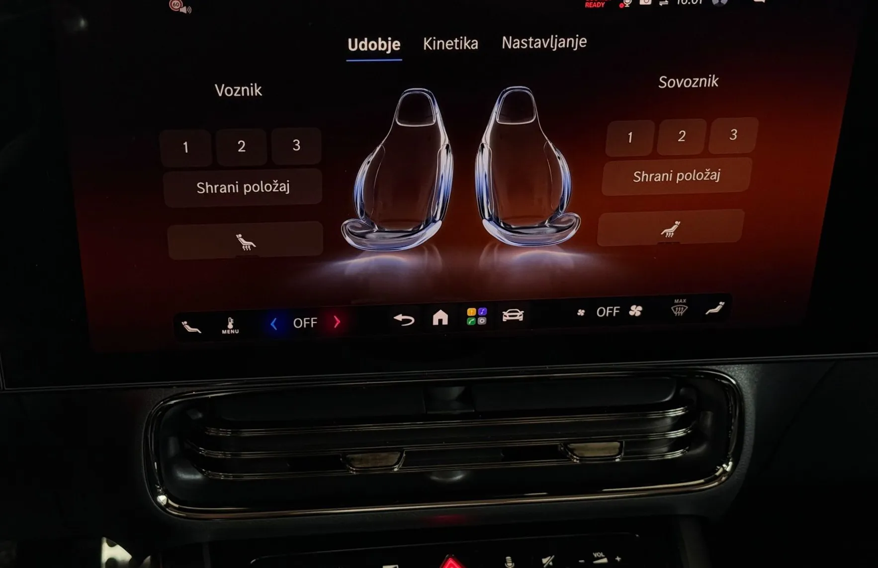 Zunanja slika - Mercedes-Benz GLB-Razred - 220 4MATIC AMG LINE - 17