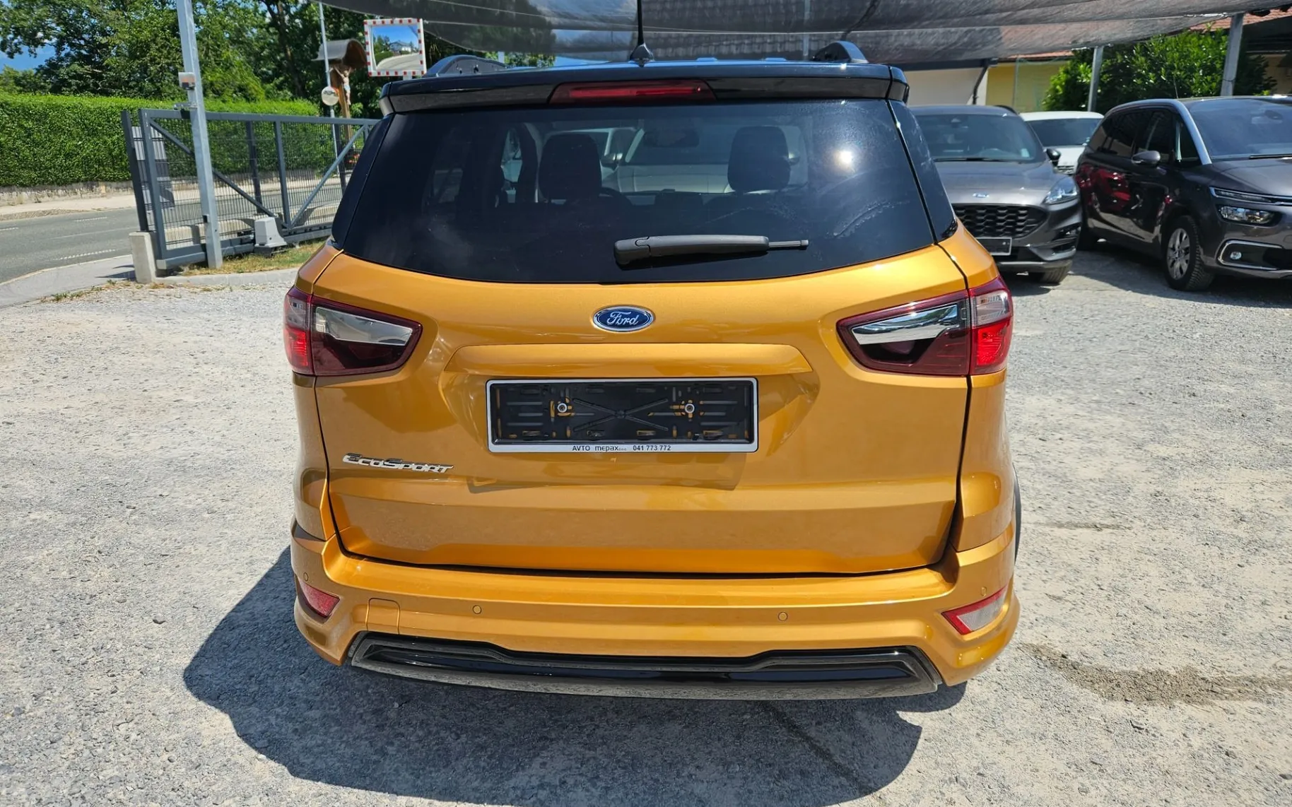Notranja slika - Ford Ecosport - 1.0 EcoBoost  ST-Line S S  TEMPOMAT DAB PDC - 16
