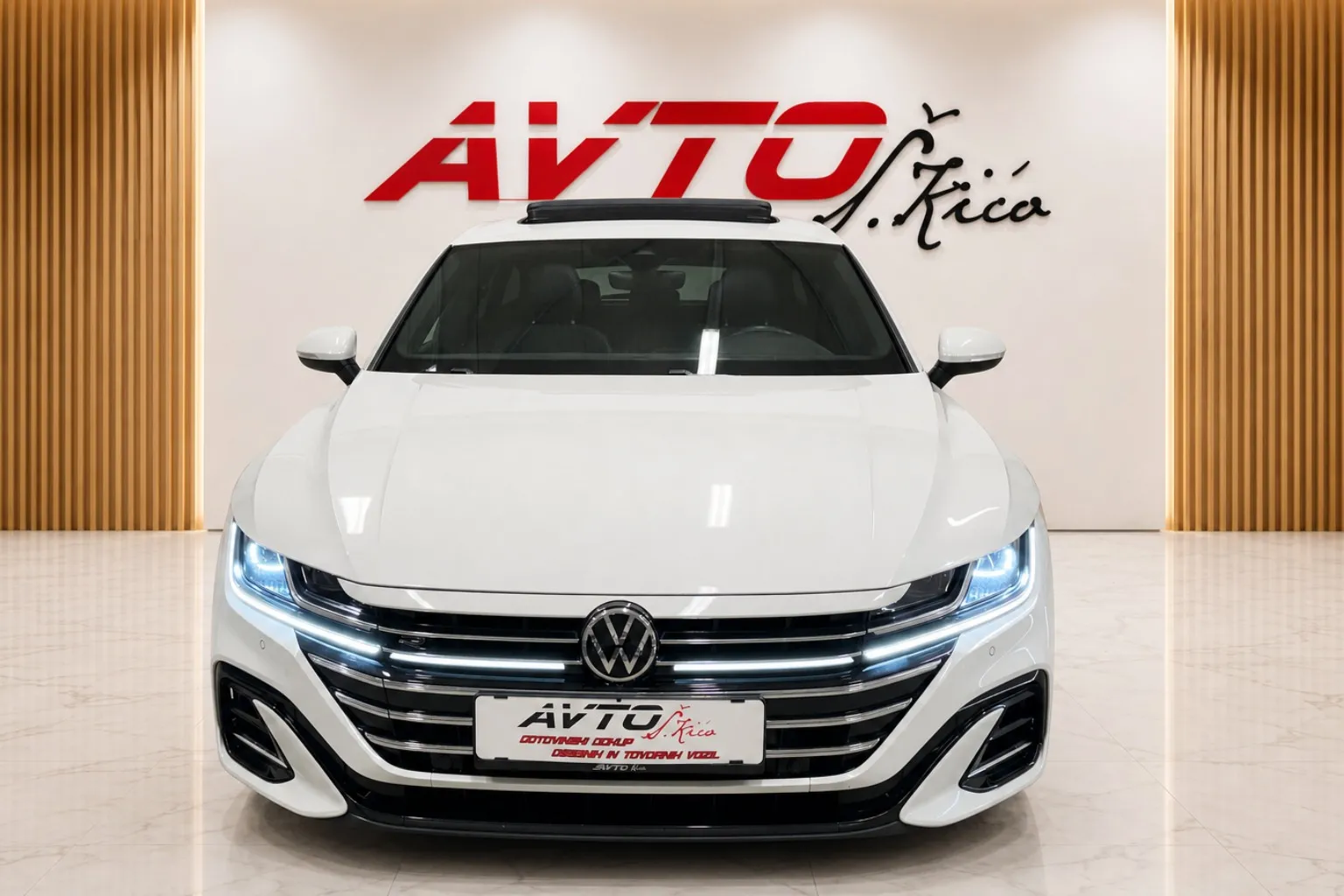 Notranja slika - VW Arteon Shooting Brake - 2.0 TDI-R LINE-4X4-PANORAMA-ACC-VIRTUAL-KAMERA-F1 - 7