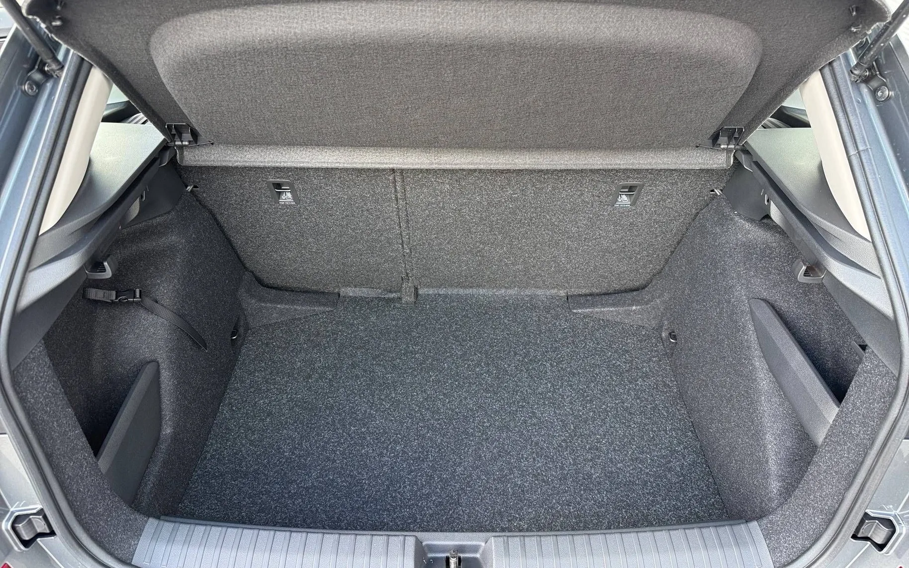 Notranja slika - Škoda Kamiq - 1.0 TSI Easy - 12