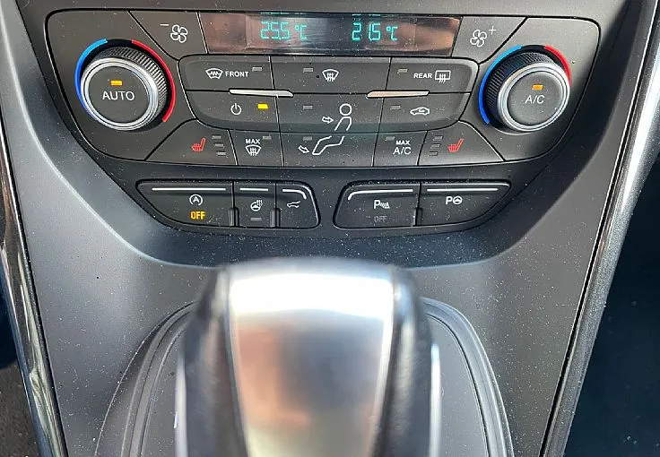 Zunanja slika - Ford Kuga - 4x4 1.5 EcoBoost Style Avt. - 9
