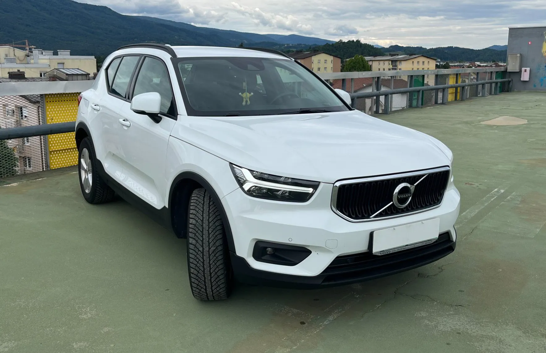 Zunanja slika - Volvo XC40 - T3 Momentum Avt. ACC. LED. NAVI. VZR. KAM. - 3