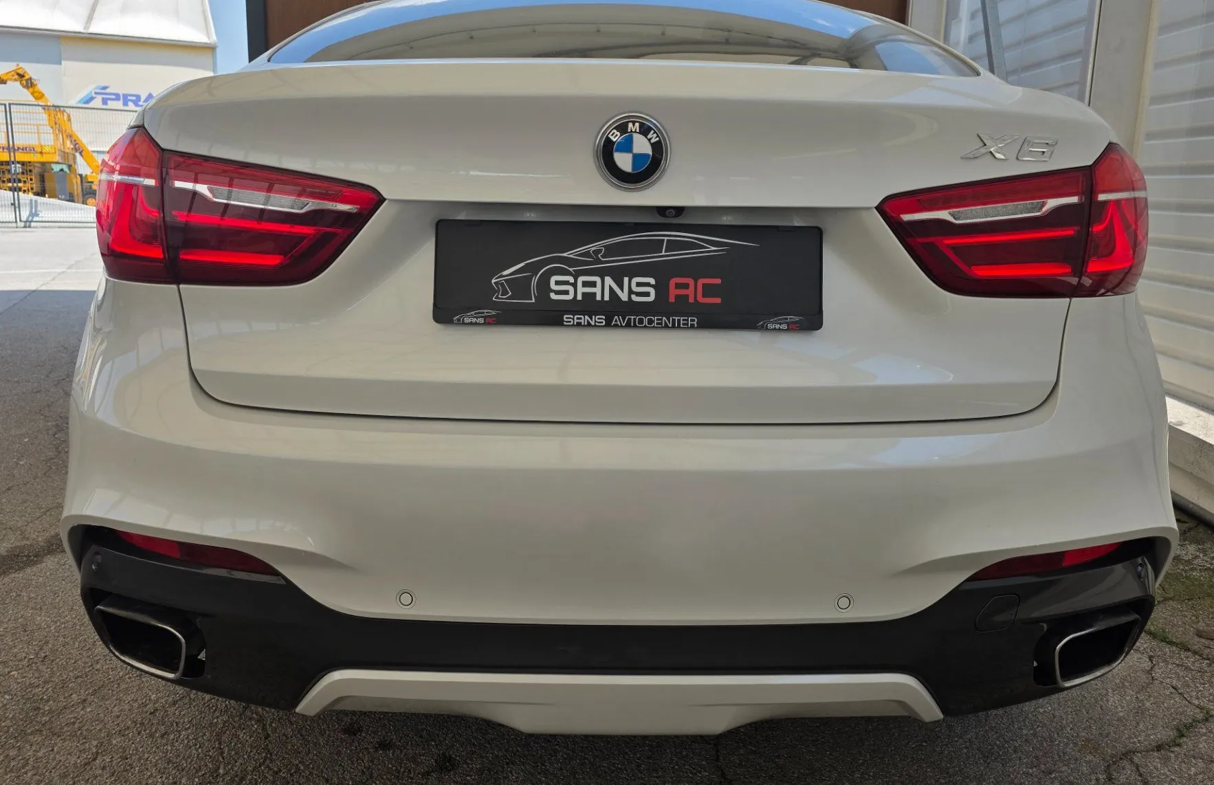 Zunanja slika - BMW X6 - serija : xDrive 30d - GR. + HLAJ. SED. - LED - KAMERA - NAV - 4