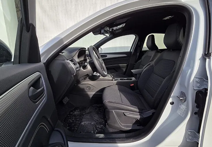 Zunanja slika - Renault Mégane Conquest - Megane Conquest Techo E-Tech HEV 145 + Paket Easy park Premium - 8