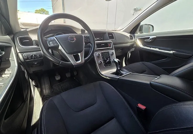 Zunanja slika - Volvo V60 - D3 Momentum - 7