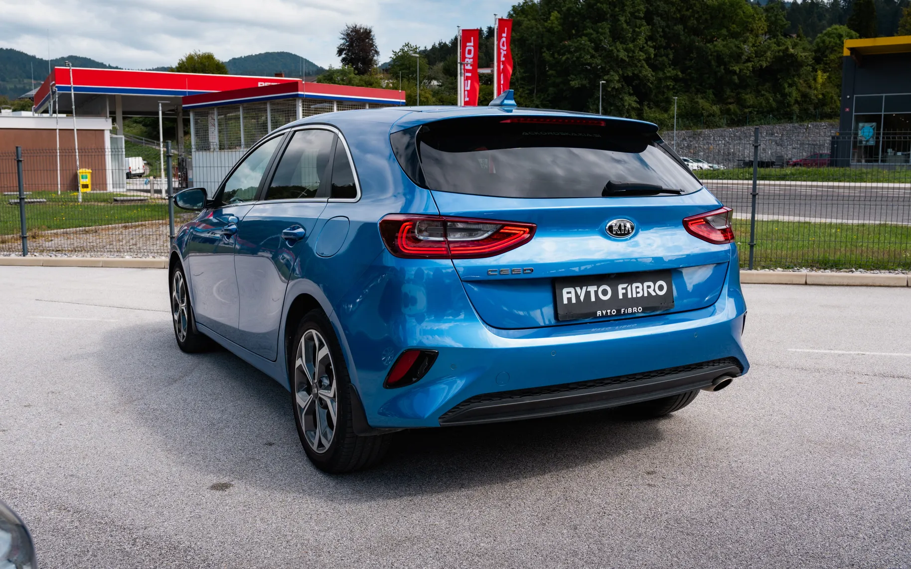 Zunanja slika - KIA Ceed - 1,0 T-GDI GT-Line ISG - 5