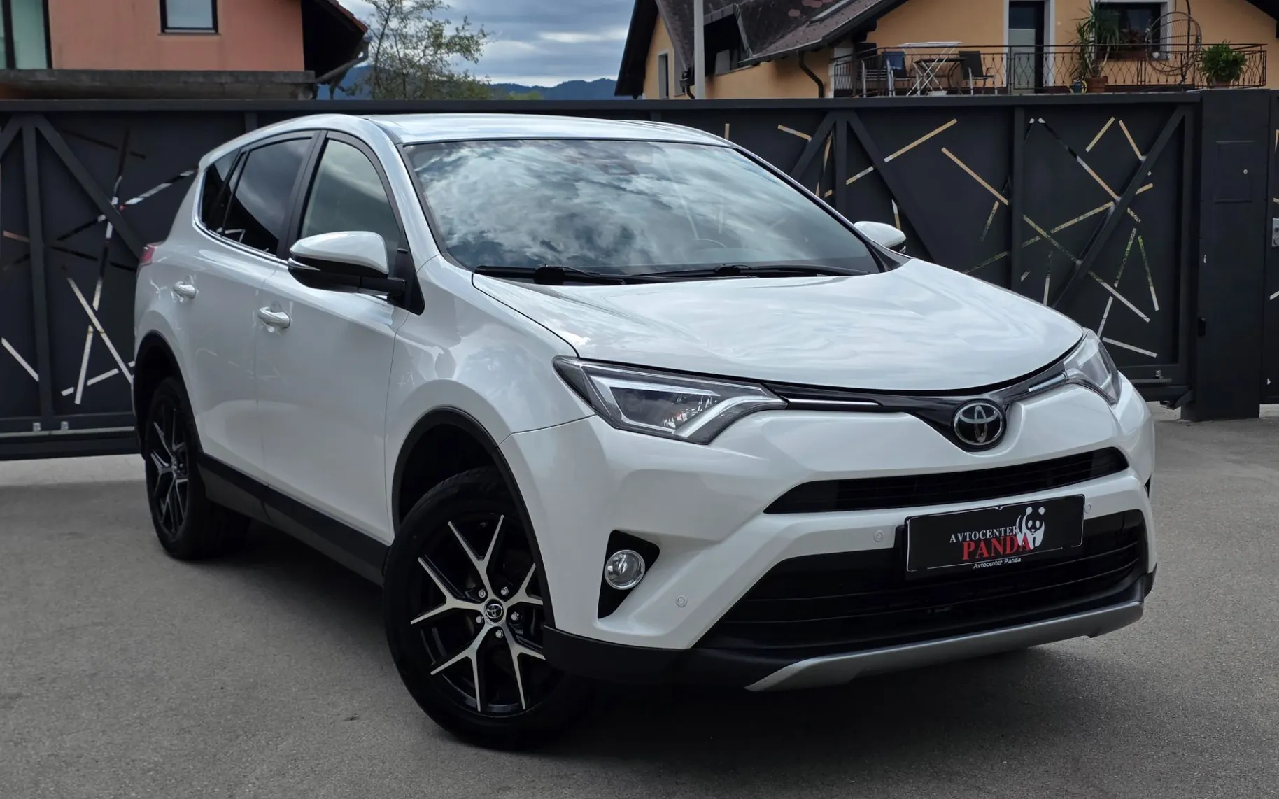 Zunanja slika - Toyota RAV4 - 2,0 D-4D Active - 6