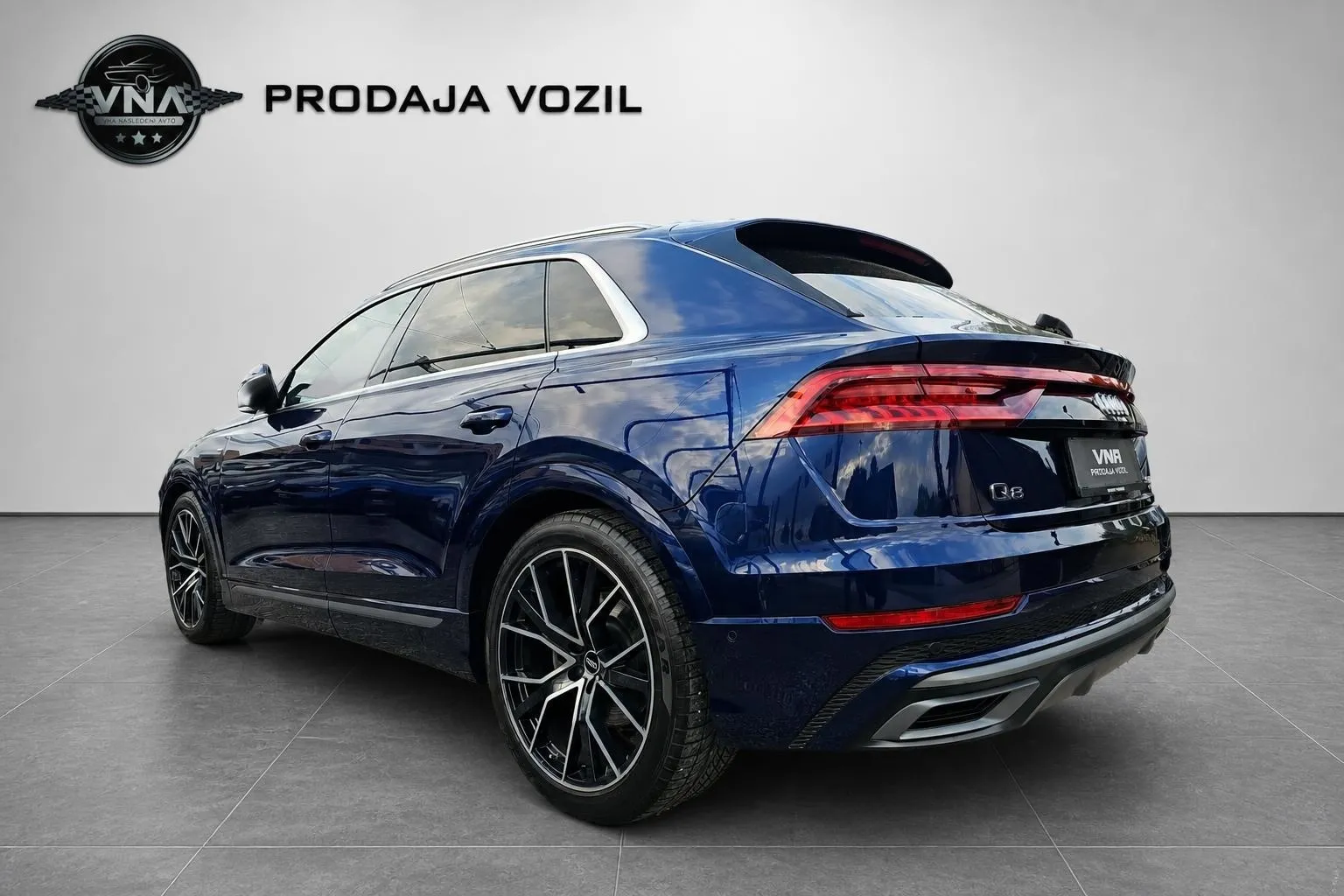Zunanja slika - Audi Q8 - 55 TFSI S-LINE |MATRIX|3D-KAM|KLJUKA|AIR-MATIC|A20 - 4
