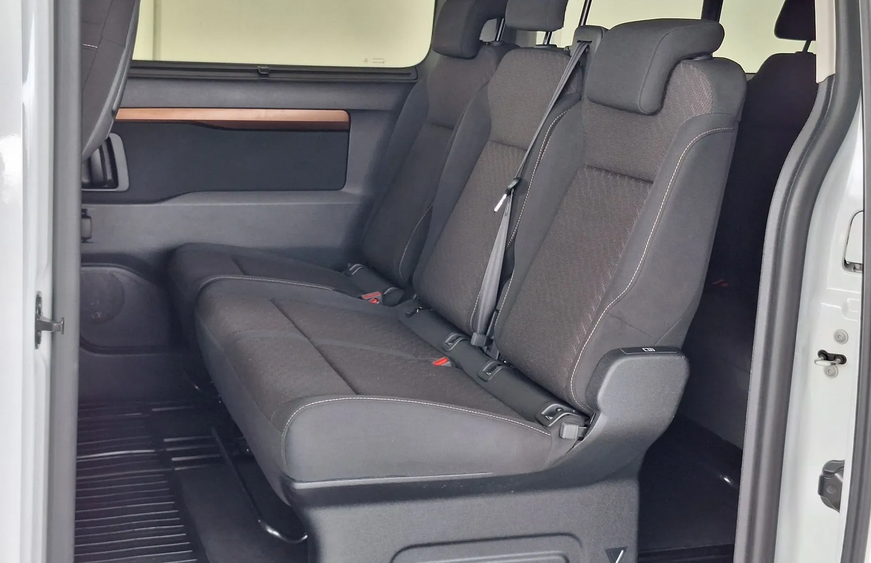 Zunanja slika - Toyota Proace - Verso 2.0 D-4D Family Long - 13