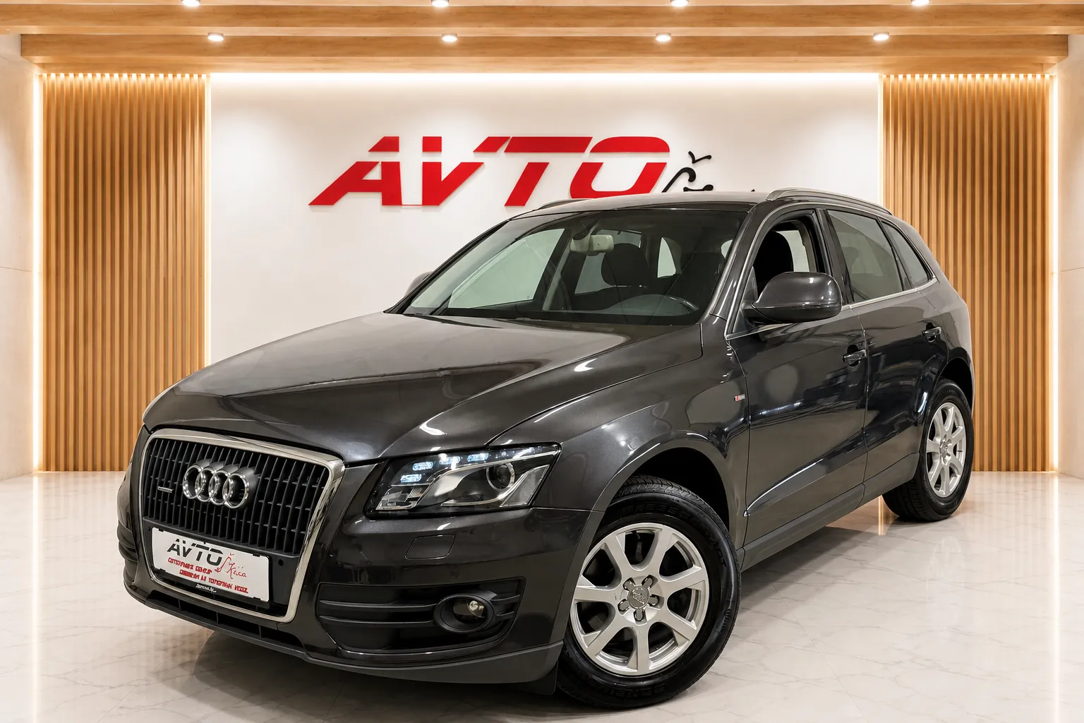 Zunanja slika - Audi Q5 - 2.0 TDI-QUATTRO-S-TRONIC-BI-XENON-LED-SERVISNA KNJ - 1