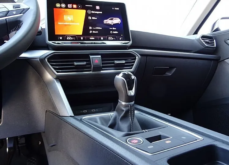 Zunanja slika - Seat Leon - 1.5 TSI 115KM STYLE EDITION SP - VLEČNA KLJUKA - - 17