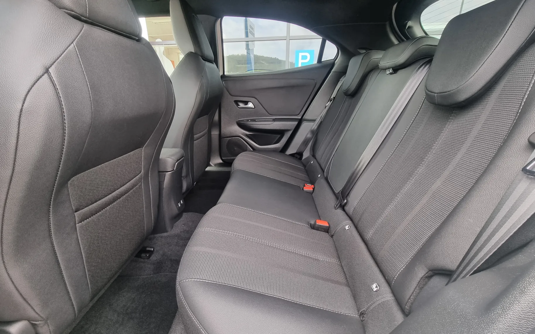 Zunanja slika - Opel Mokka - 1.2 Turbo MHEV GS - KOT NOV - SAMO 2.153km - 9