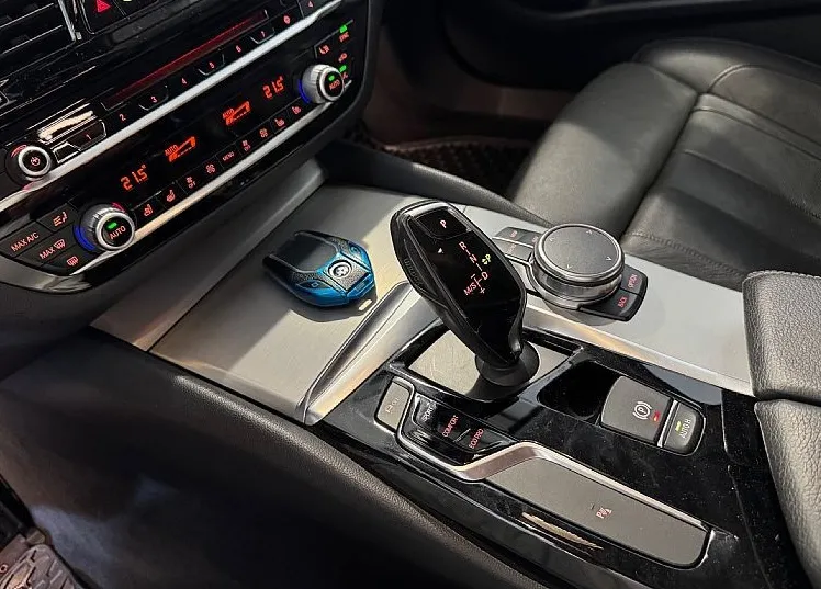 Zunanja slika - BMW Serija 5 - Touring: 530d xDrive  AT - 17