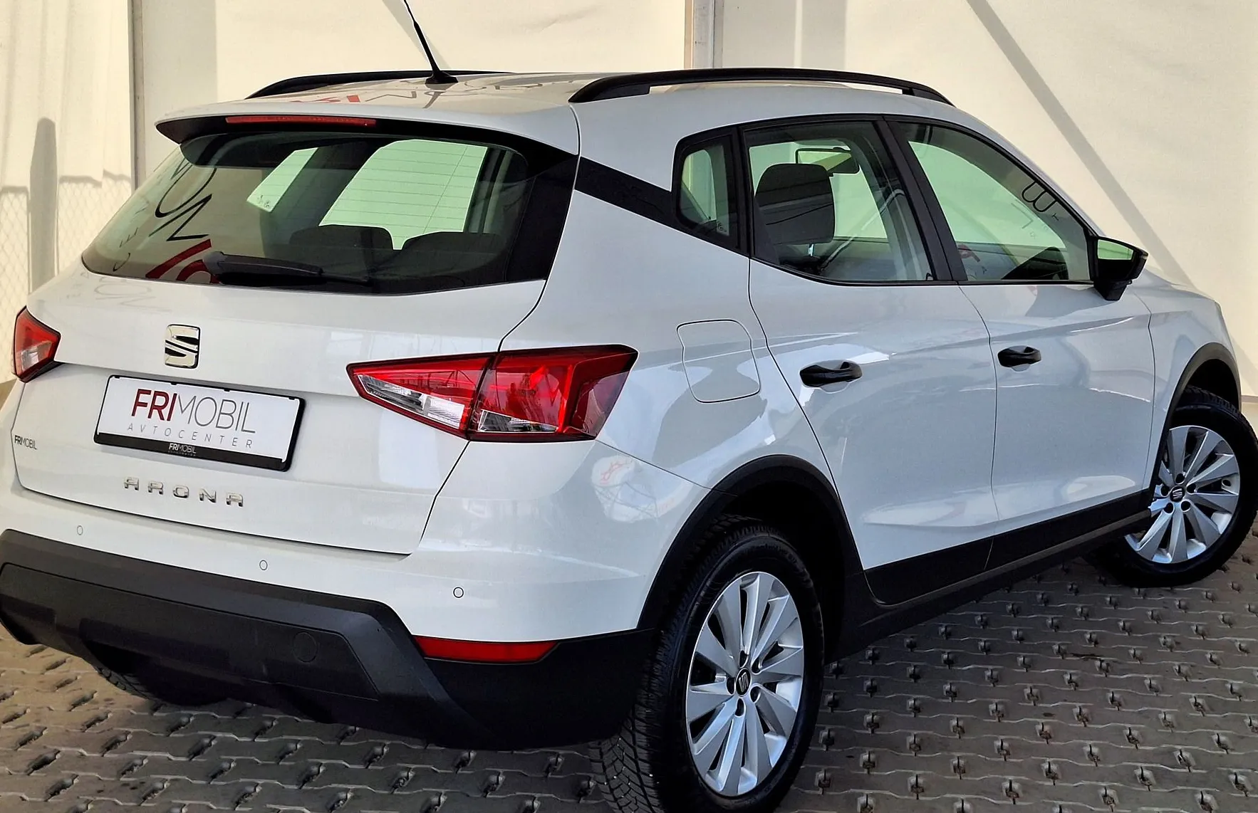 Zunanja slika - Seat Arona - 1.0 Eco TSI Reference •SLO•PARK.SENZORJI• - 3