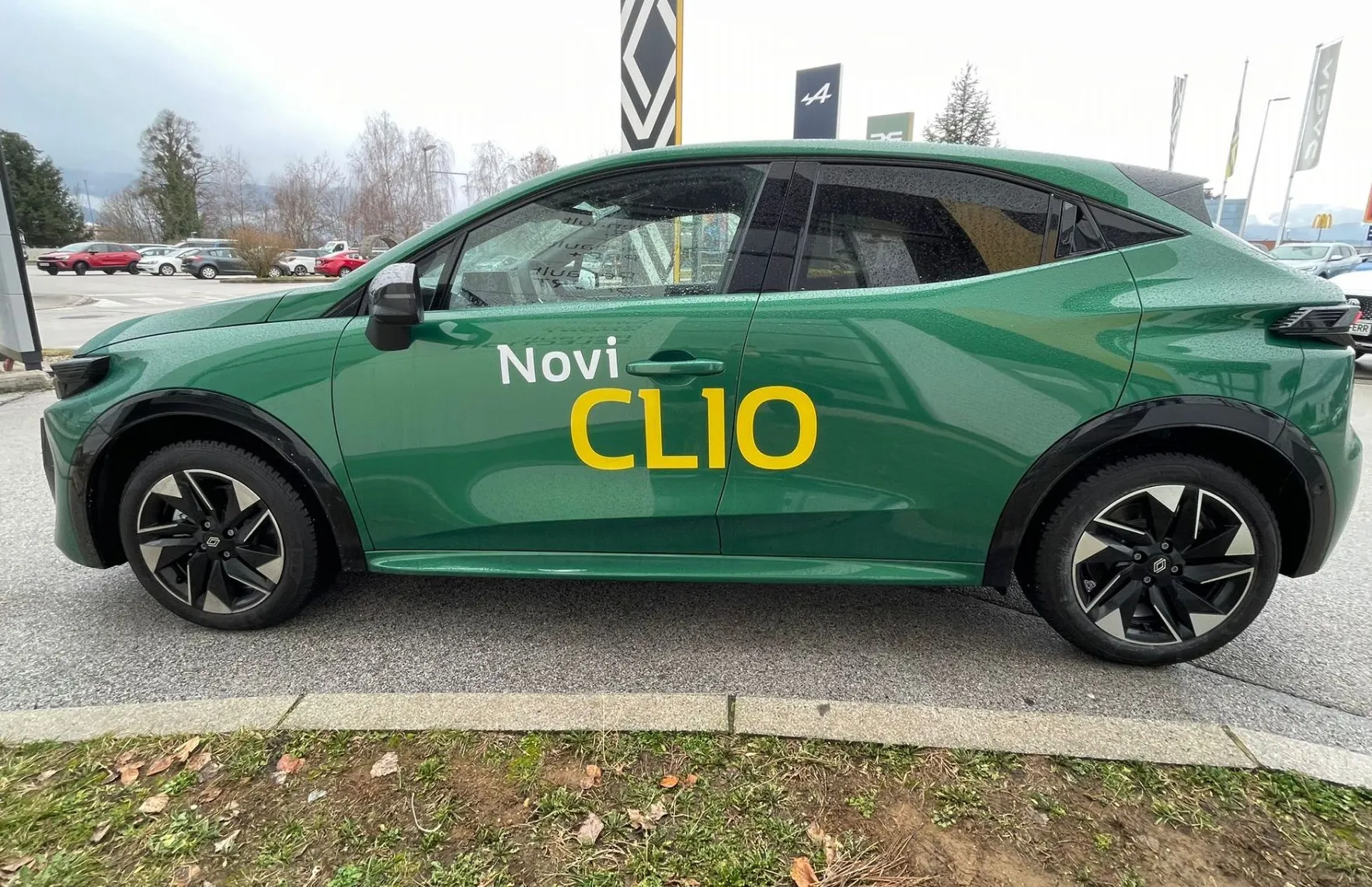 Zunanja slika - Renault Clio - techno TCE 115 - Paket Zima - 7