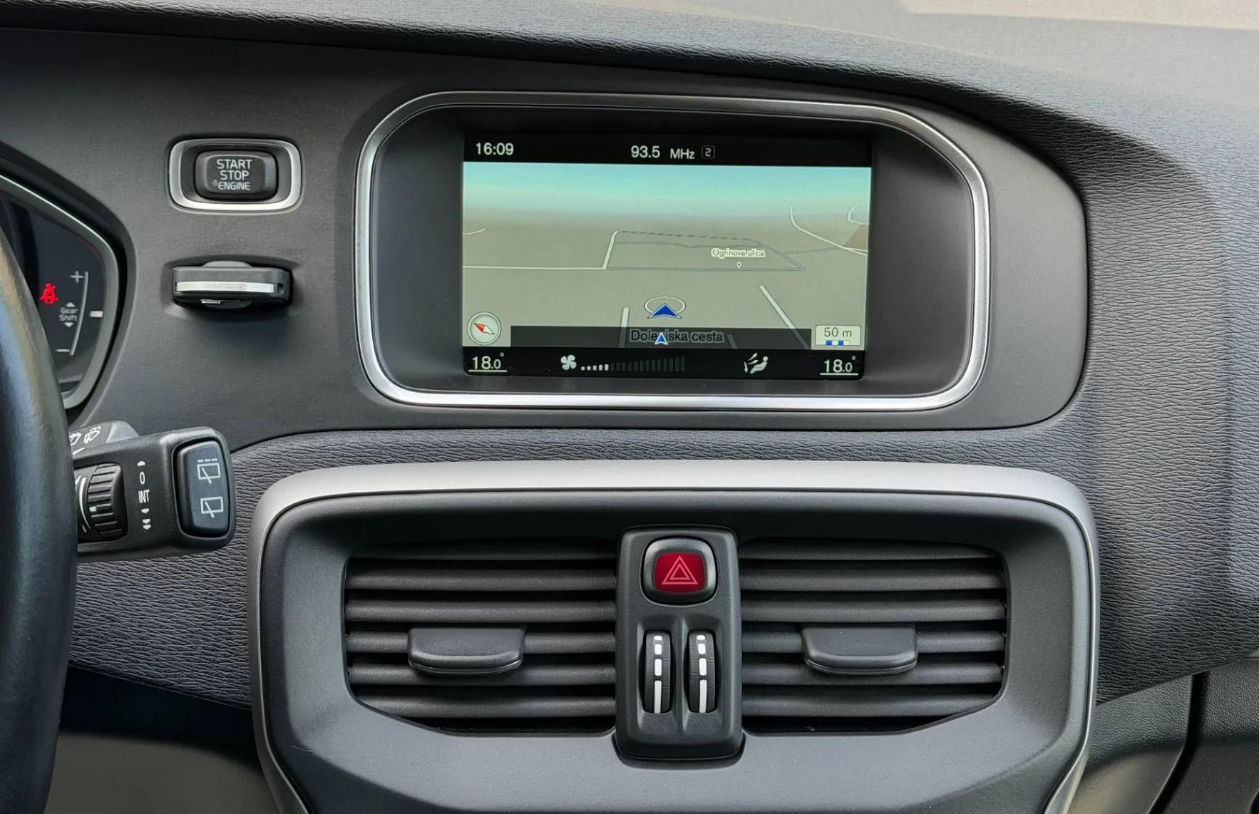 Zunanja slika - Volvo V40 - D2 | PDC | NAVI | VELIK SERVIS |... - 15