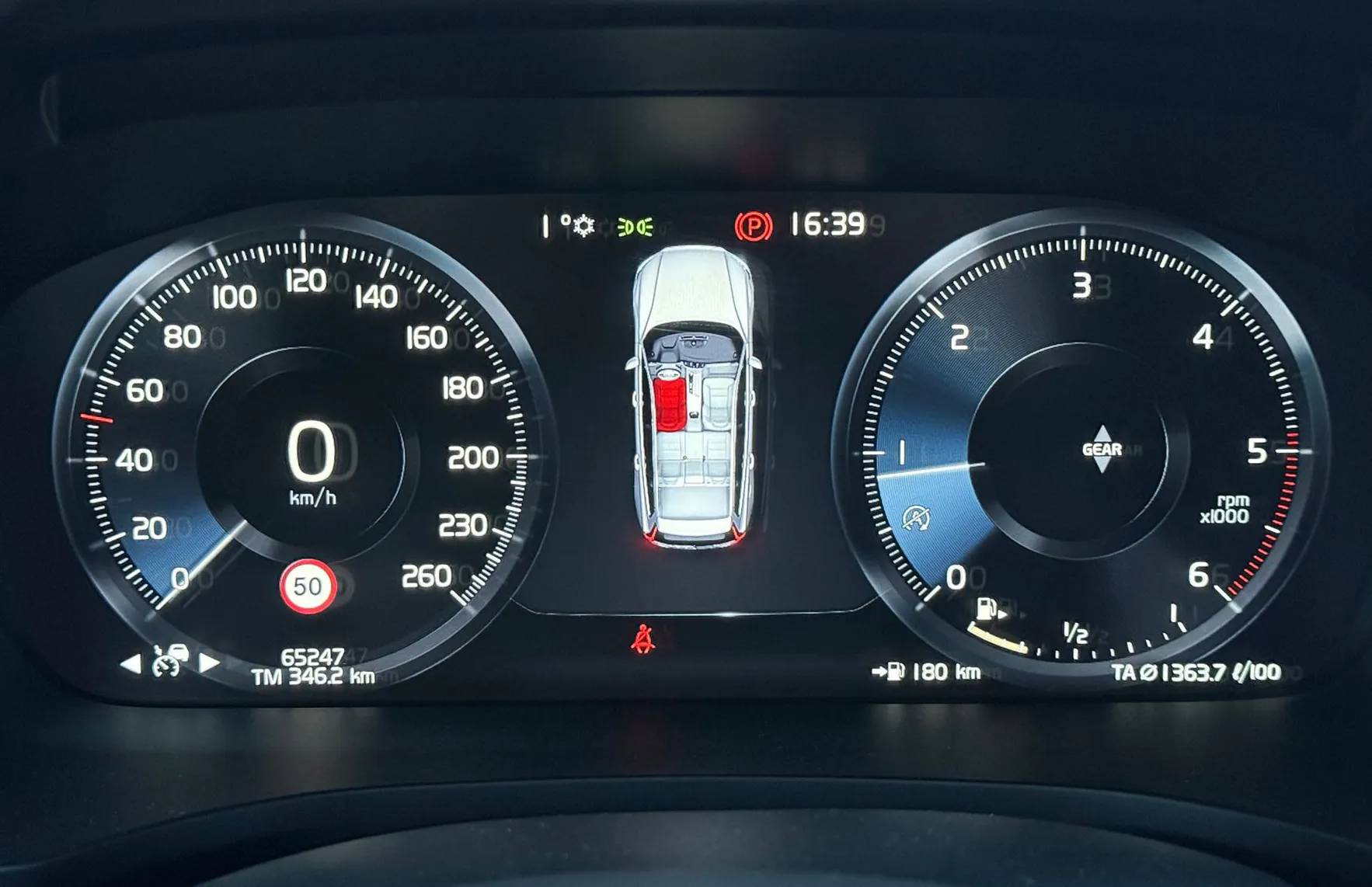 Zunanja slika - Volvo V60 - D4 PANO-FullLED-Usnje-KAM-Mkot-PDC-Gretje-KljukaDE - 9