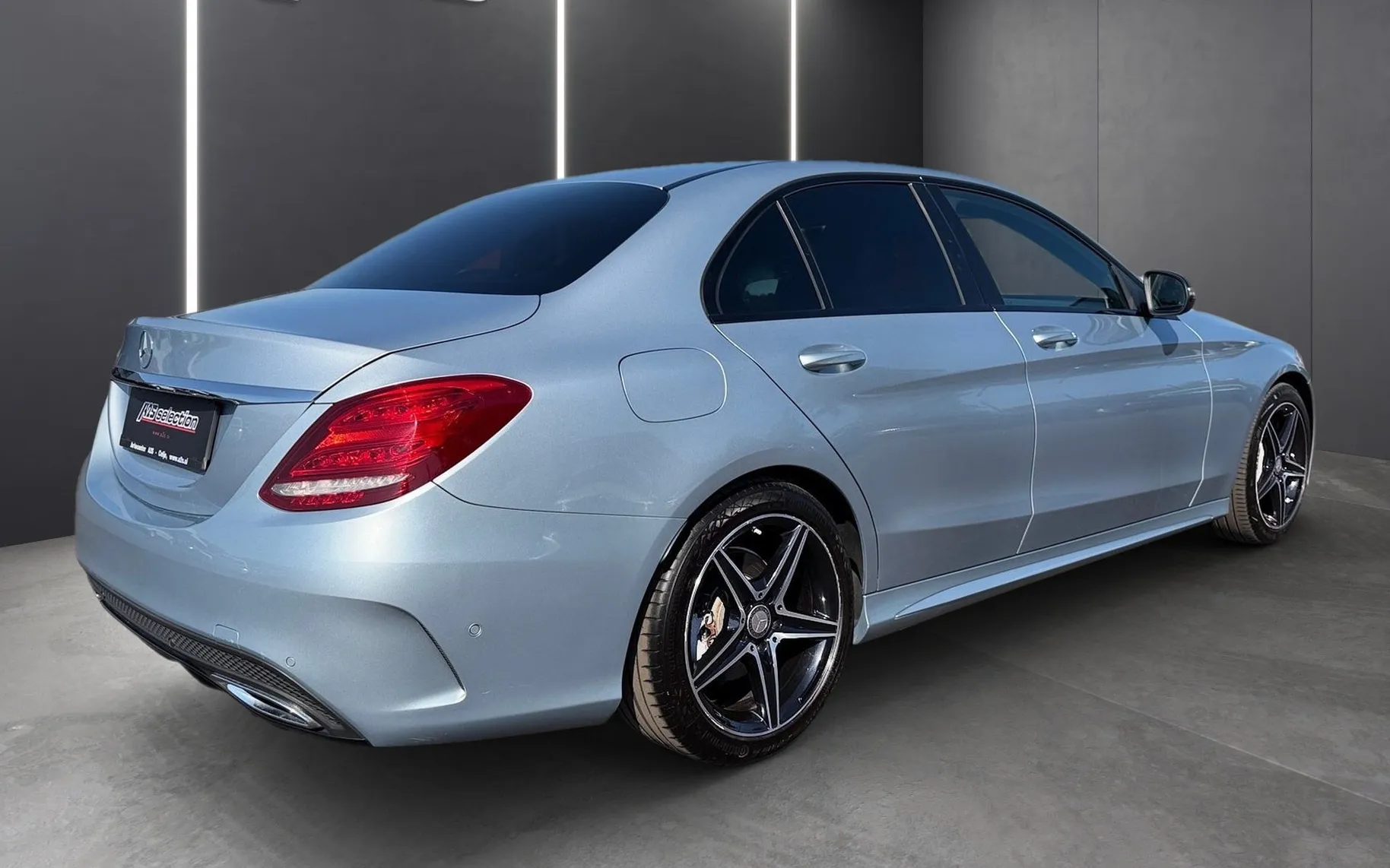 Zunanja slika - Mercedes-Benz C-Razred - C 220 d AMG Line-Airmatic-DistronicPlus-Mrtvi kot - 3