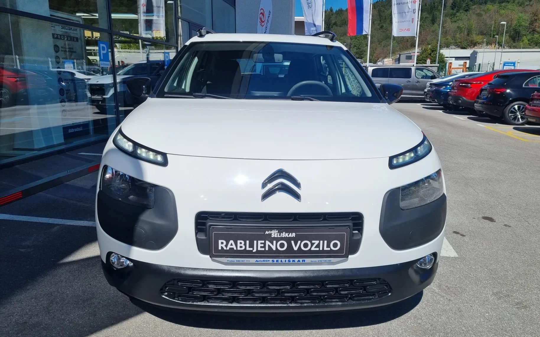 Zunanja slika - Citroën C4 - Cactus 1.6 HDi - SLOVENSKO POREKLO - POTRJENA SERVISNA - 2