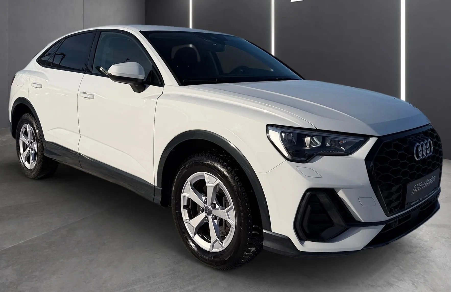 Zunanja slika - Audi Q3 - Sportback 45 TFSI e S tronic 180 245 S Line-LED-Virtual - 2
