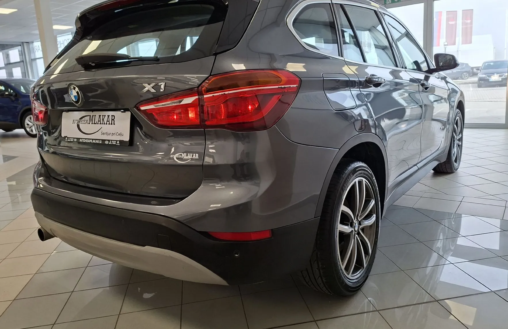 Zunanja slika - BMW X1 - serija :  xDrive18d Advantage-NAVI-ODLIČEN- - 4