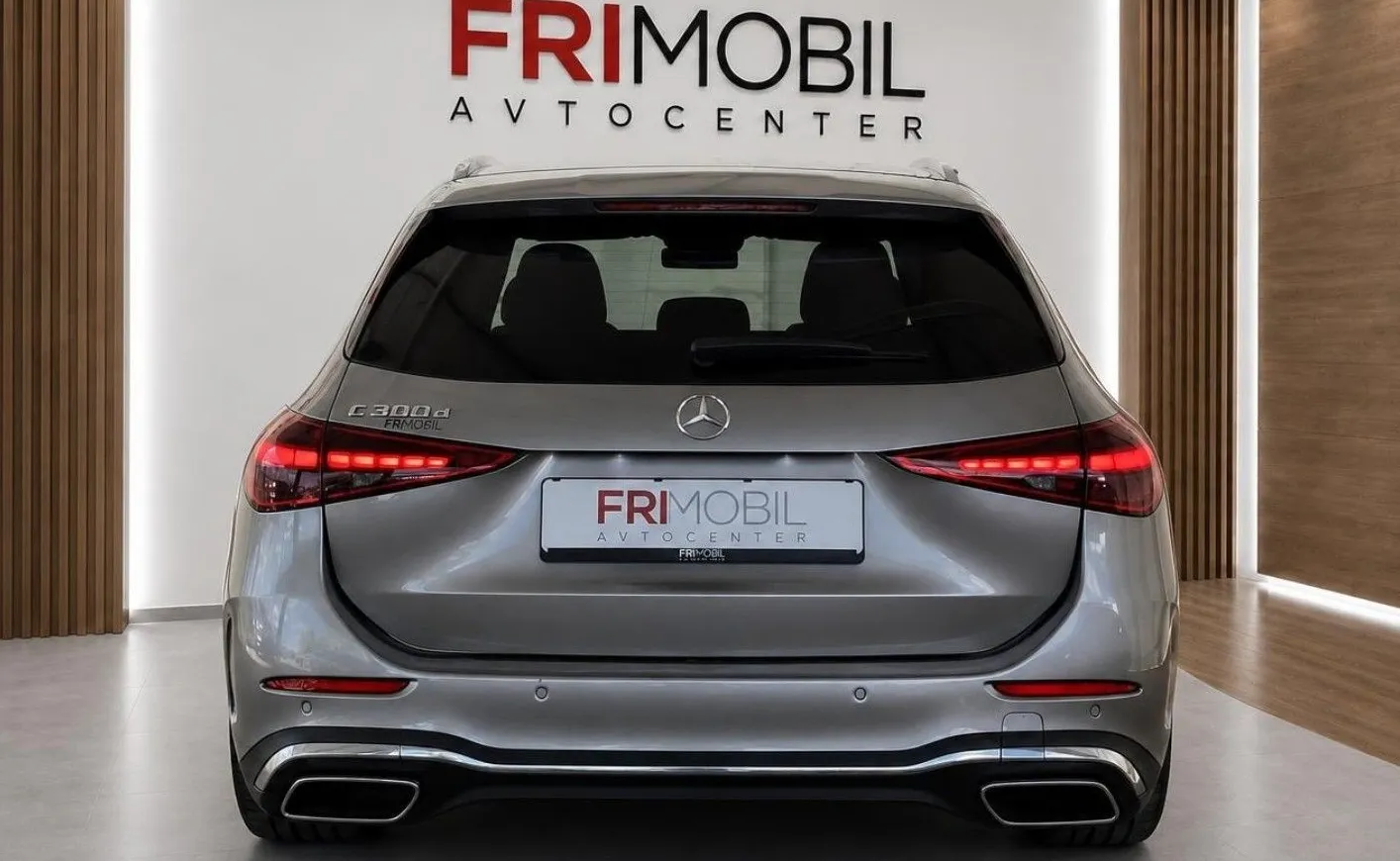 Zunanja slika - Mercedes-Benz C-Razred - C 300d AMG Line•AMBIENT•MRTVI KOTI•ACC• - 6