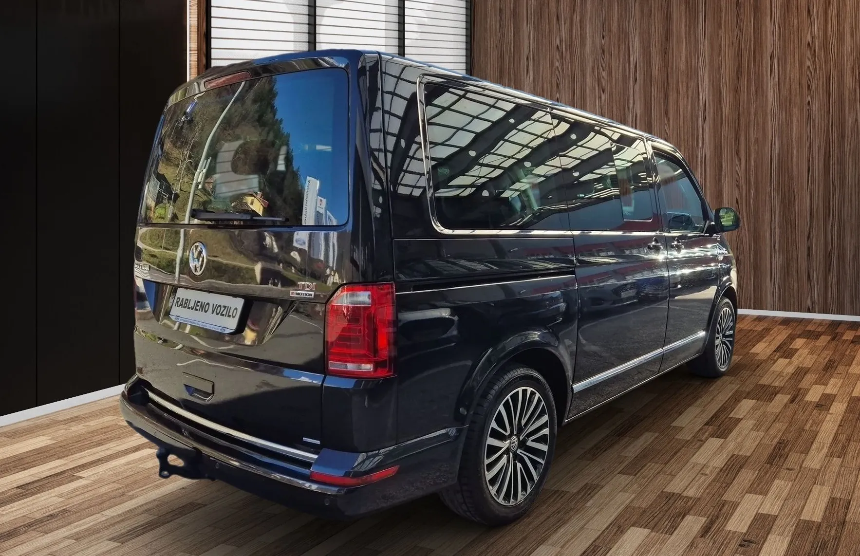 Zunanja slika - Volkswagen Multivan - HIGHLINE 2.0 TDi 205PS 4-MOTION AUT L1-2.LAST-LED - 5