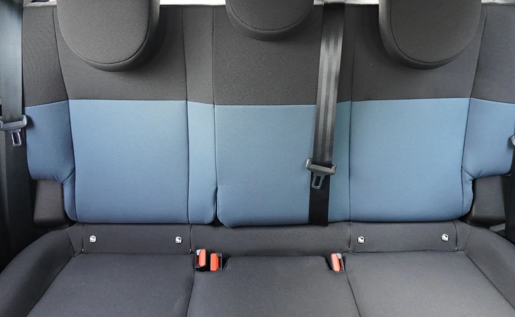 Zunanja slika - Fiat Grande Panda - 1.2 110 e-Hybrid Icon AT - 12