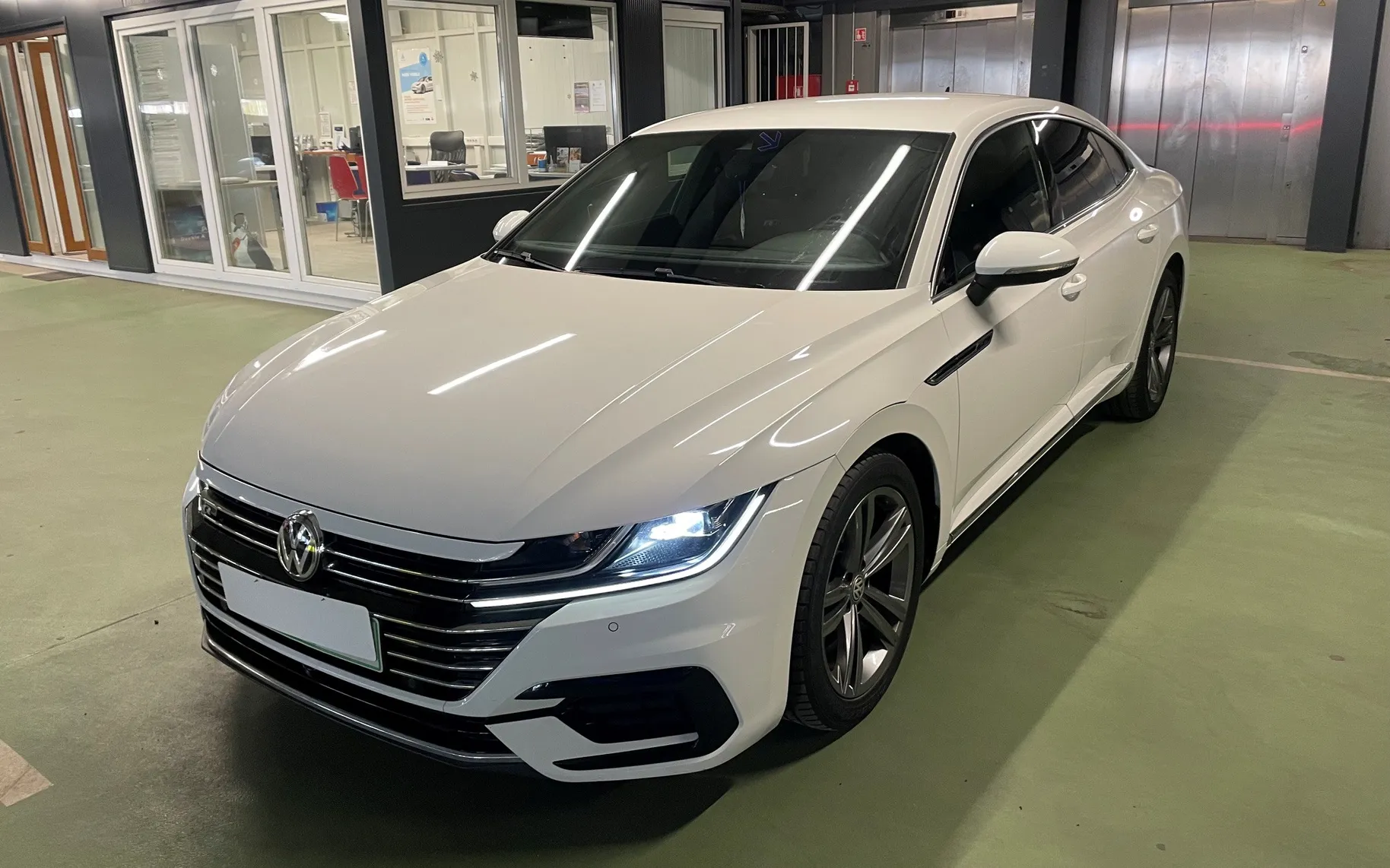 Zunanja slika - Volkswagen Arteon - 2.0 TDI BMT R-Line DSG LED.NAVI.ACC.KAMERA360 - 40