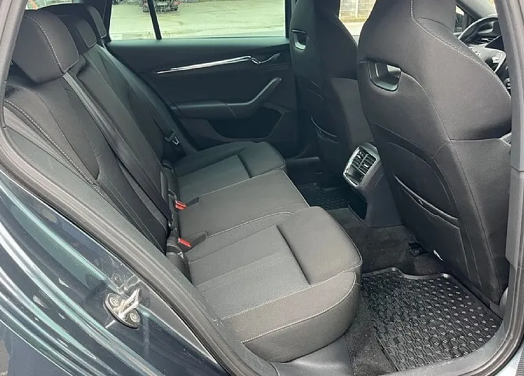 Zunanja slika - Škoda Octavia - 2.0 TDI Sport Line 110 kW - 10