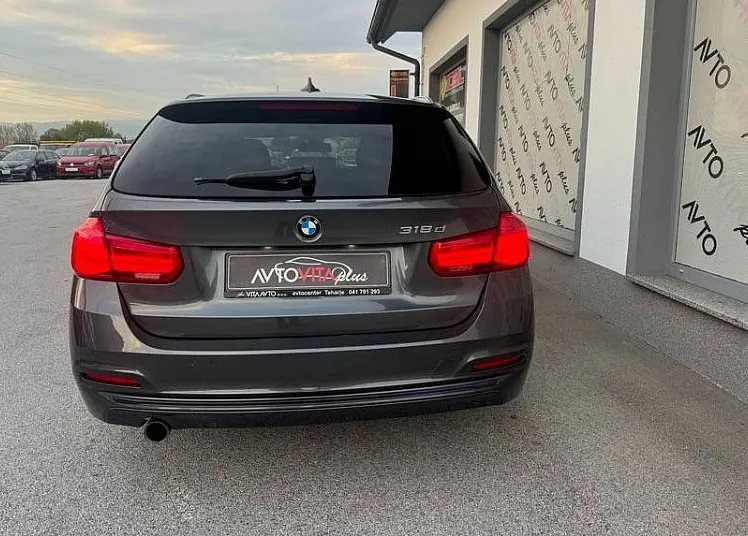 Zunanja slika - BMW Serija 3 - Touring: 318d Sport Line Led luči Navigacija Pdc Tempoma - 7