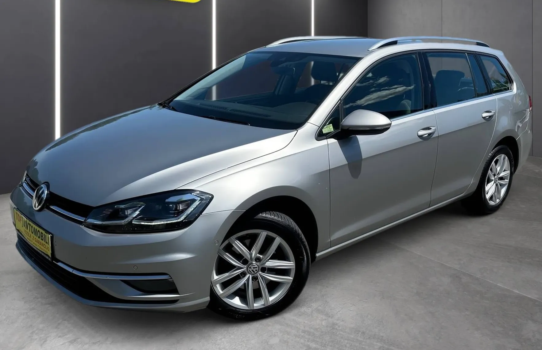 Zunanja slika - VW Golf - Variant 1.6 TDI FUL LED ACC NAVI LINE ASIST MRTVI KOTI KAM - 2