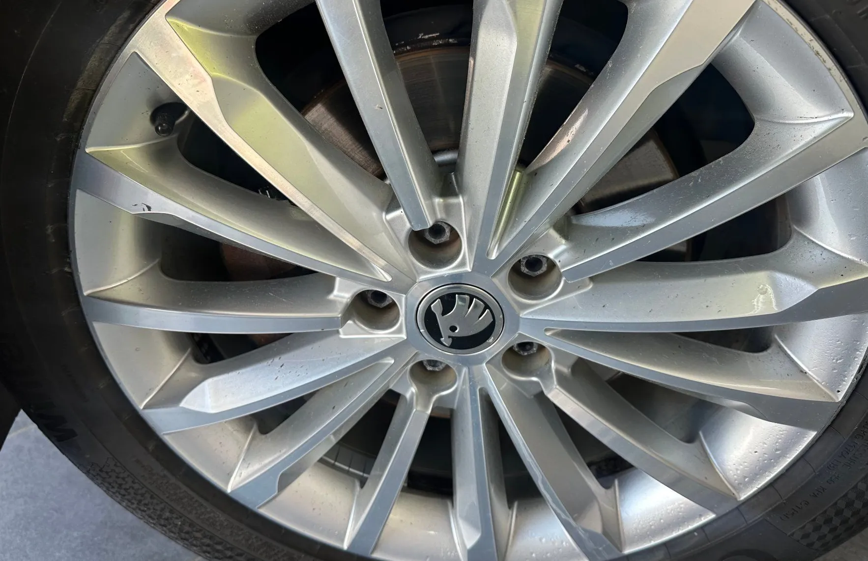 Zunanja slika - Škoda Kodiaq - 2.0 TDI 110kW DSG.NEMŠKI.LED.NAVI.GRE.SEDEŽEV. - 12