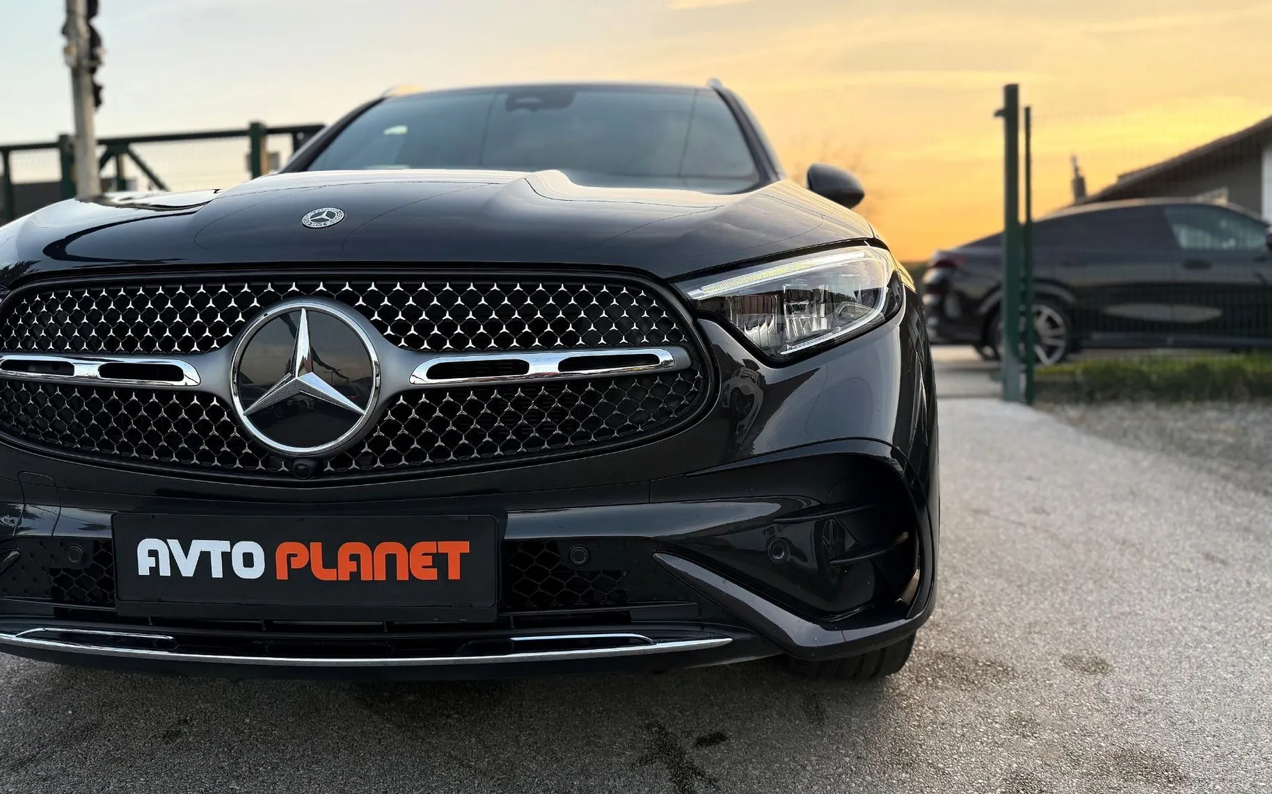 Zunanja slika - Mercedes-Benz GLC-Razred - GLC 200 4MATIC HYBRID AMG LiNE FULL LED ACC ALU20 - 9