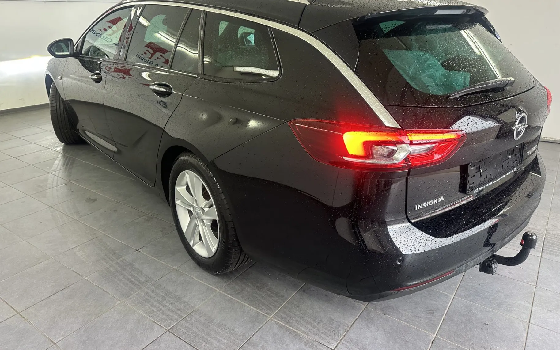 Zunanja slika - Opel Insignia - Sports 2.0 CDTi Innovation Avt.NEMŠKI+4ALU.USNJE - 5