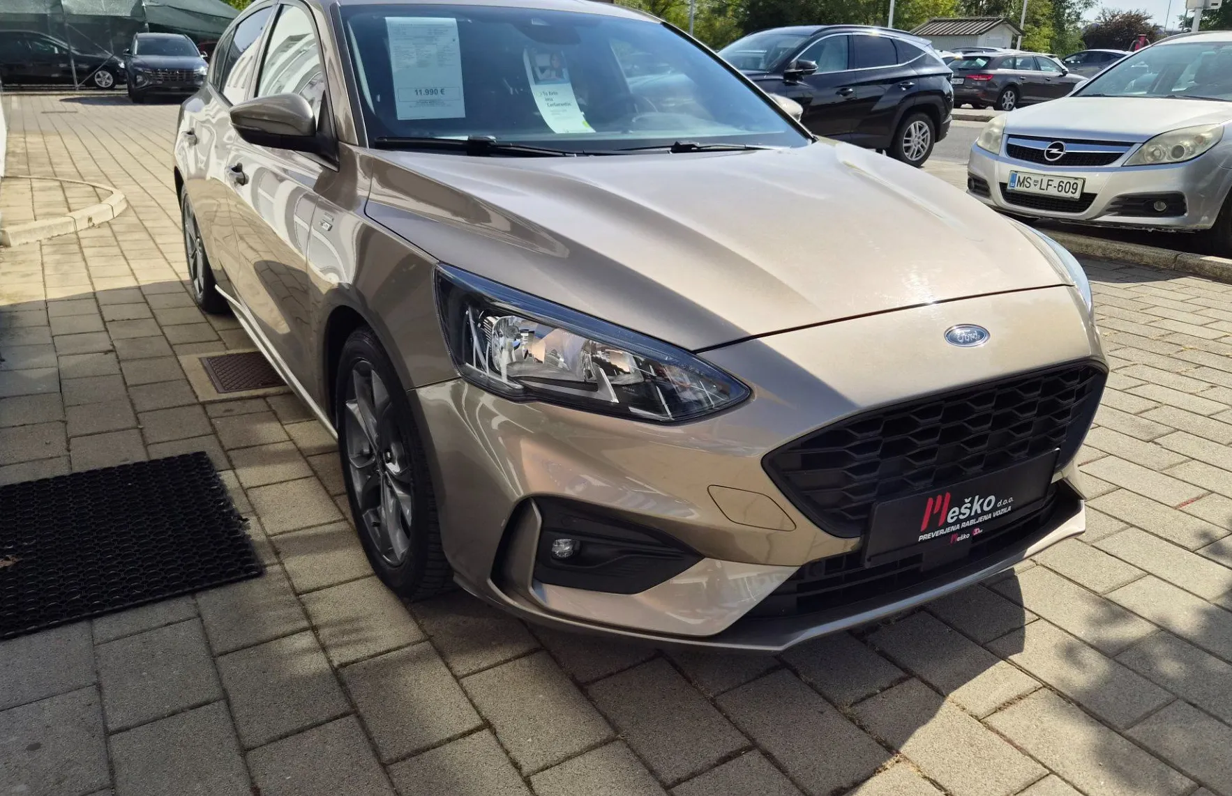 Zunanja slika - Ford Focus - 1.0  ST-Line navi-kamera-pdc-acc-alu - 2