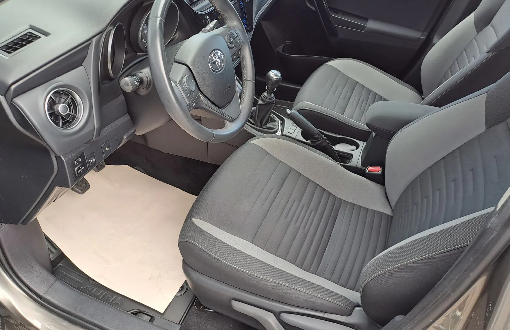 Zunanja slika - Toyota Auris - TS 1.6 D-4D Luna - 5