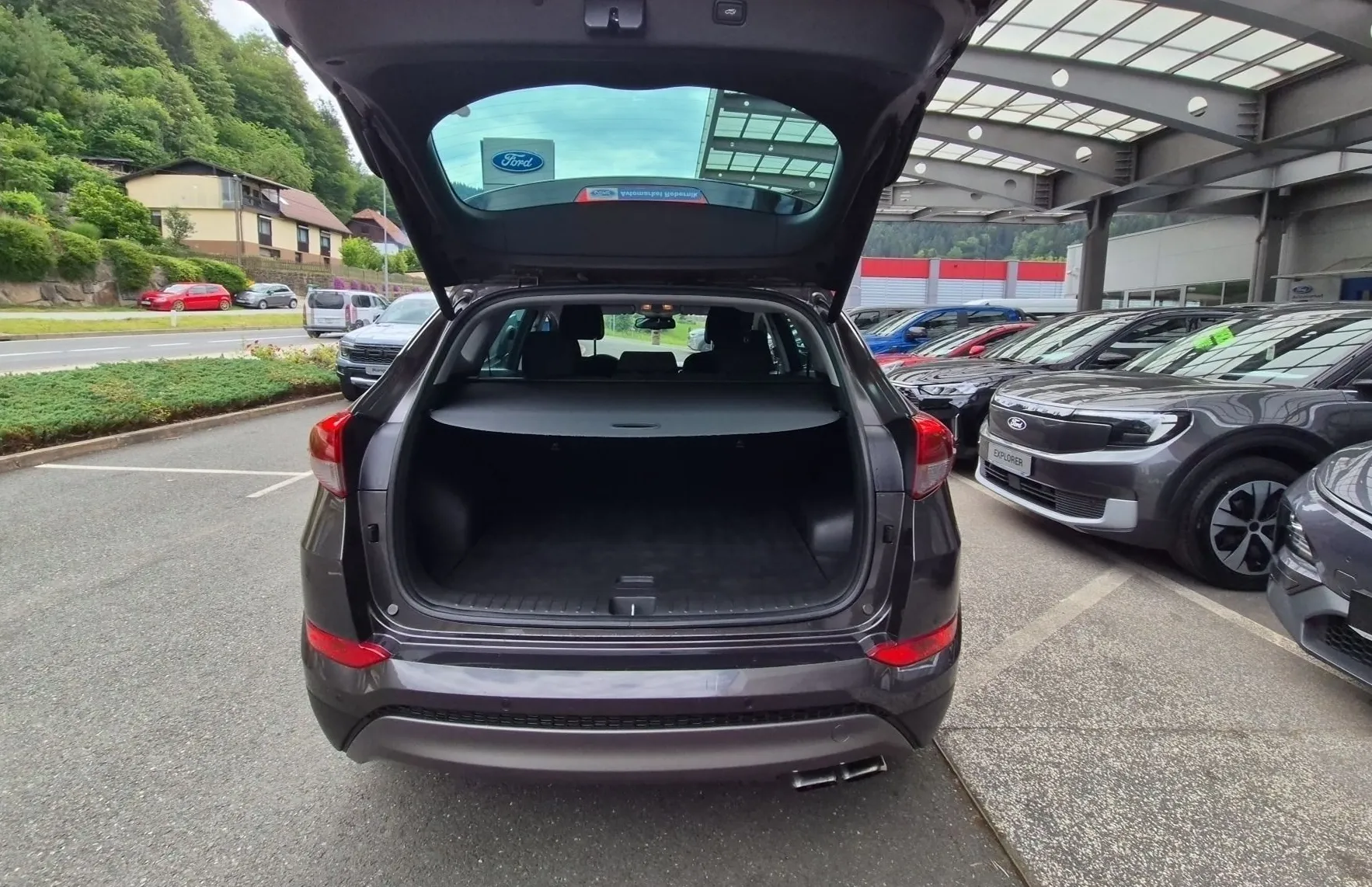 Zunanja slika - Hyundai Tucson - PREMIUM 1.6 T-GDI 177PS-SLO-1.LAST-XENON-NAVI-KAM - 10