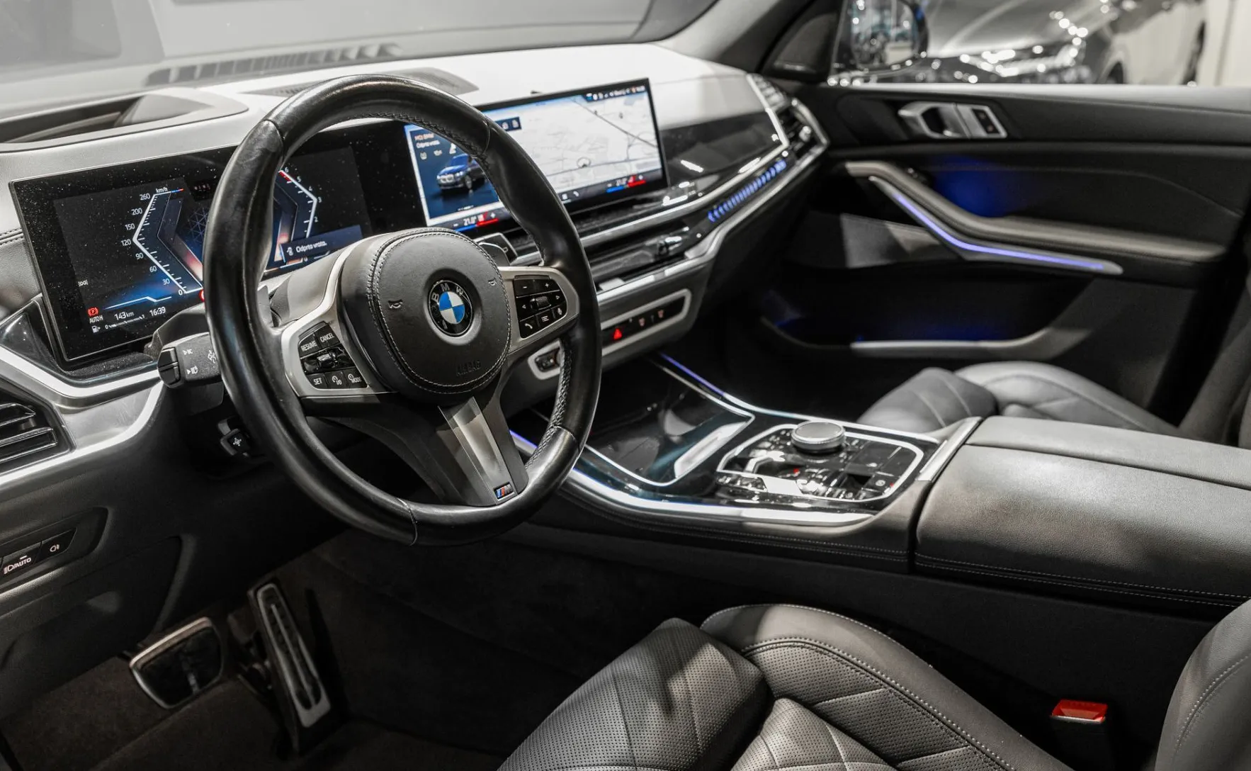Zunanja slika - BMW X5 - serija : 3.0D-XDRIVE-M PAKET-HEAD UP-PANORAMA-NAVI-HK-21COL - 12