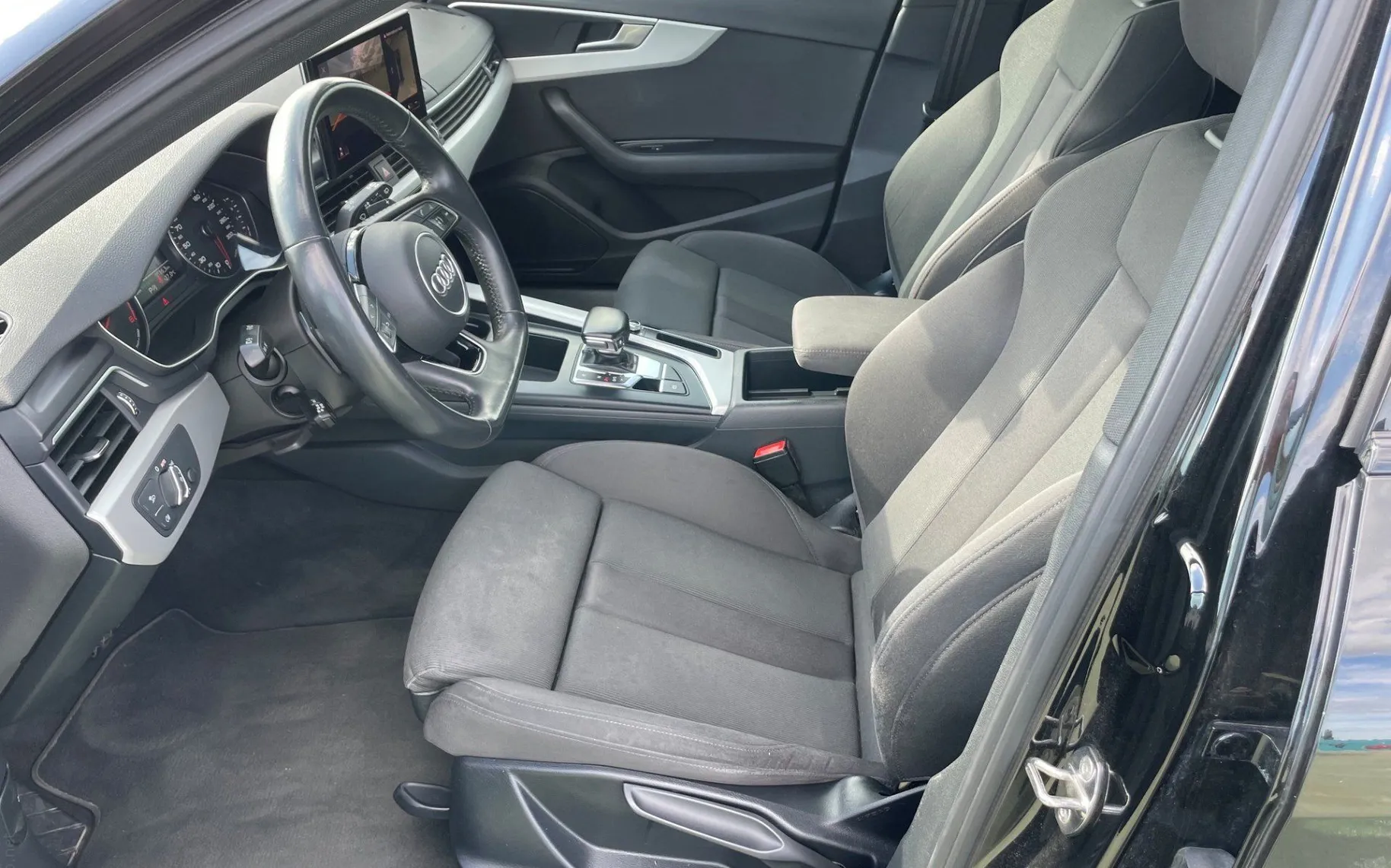 Zunanja slika - Audi A4 - 30 TDI S line S tronic LED. NAVI. KAMERA 360.PDC - 31