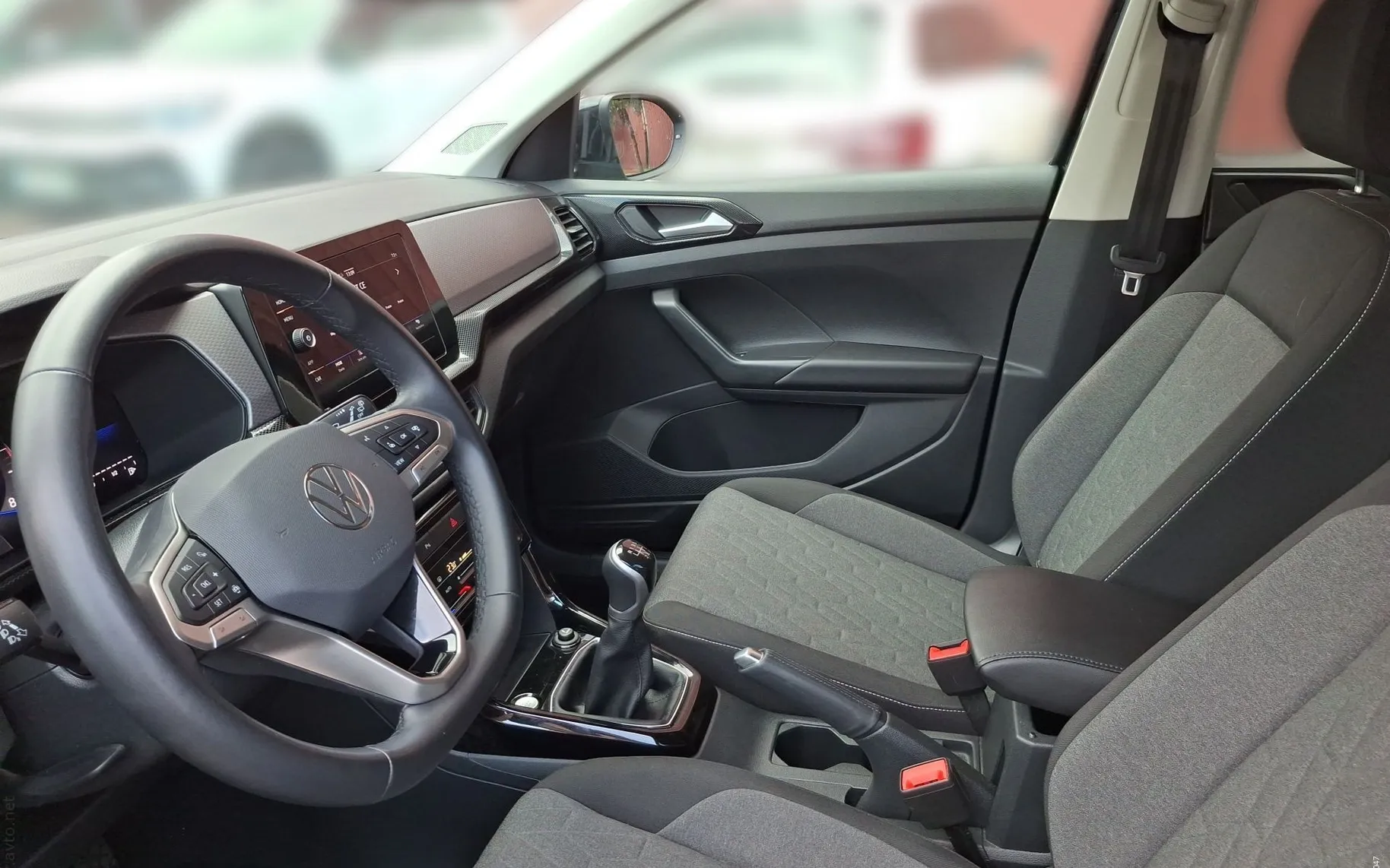 Notranja slika - Volkswagen T-Cross - 1.0 TSI 4ALL 115KM - 7