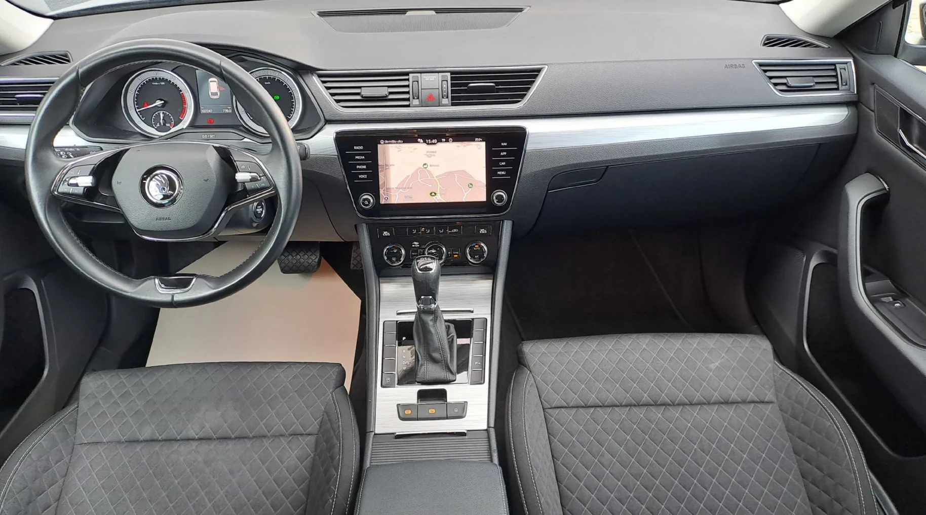 Zunanja slika - Škoda Superb - 1.5 TSI Ambition Combi 110 kW - 7