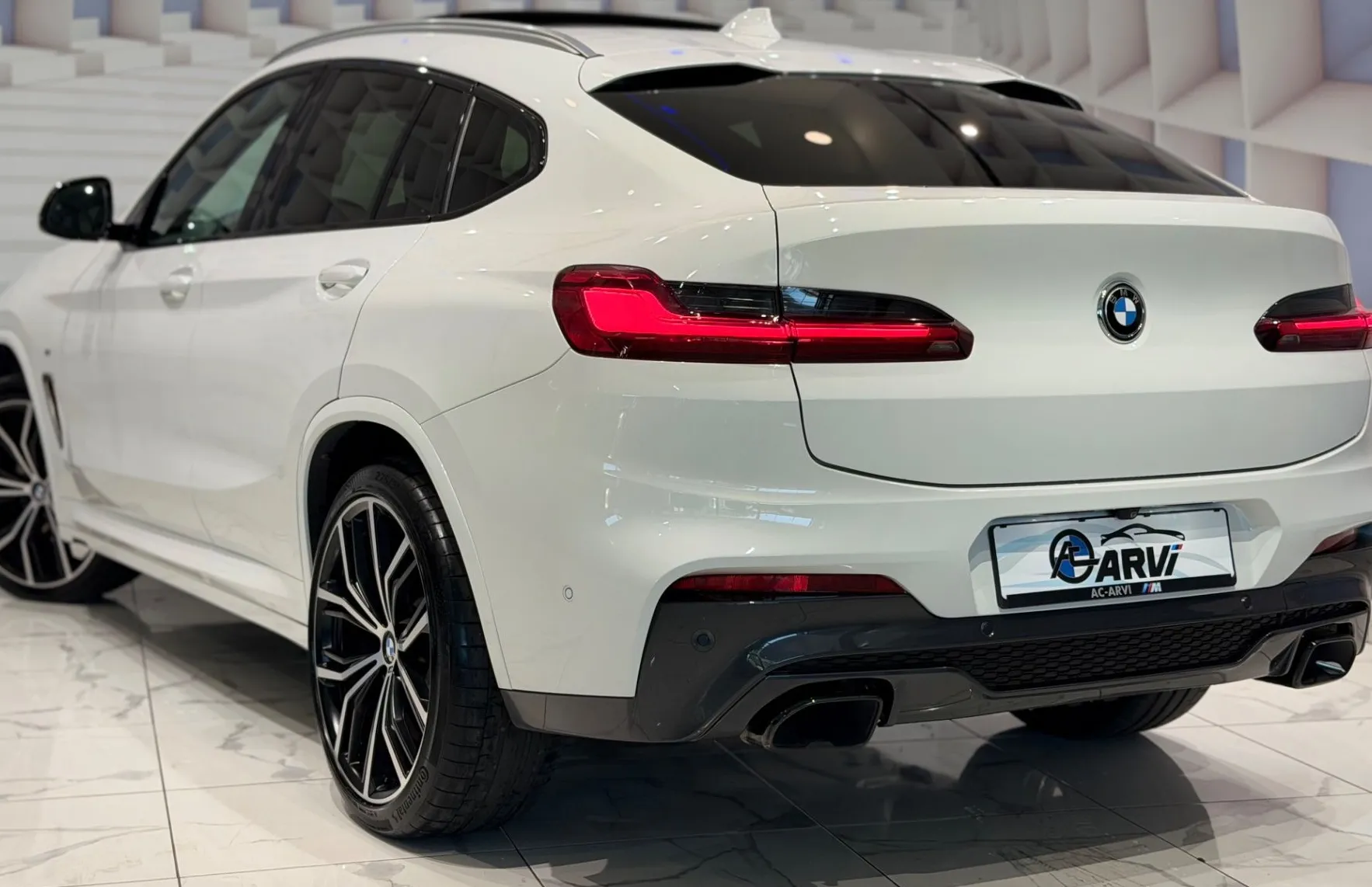 Zunanja slika - BMW X4 - serija : xDrive M40i-RADAR-PANO-KEYLESS-HUD-KAMERA - 6