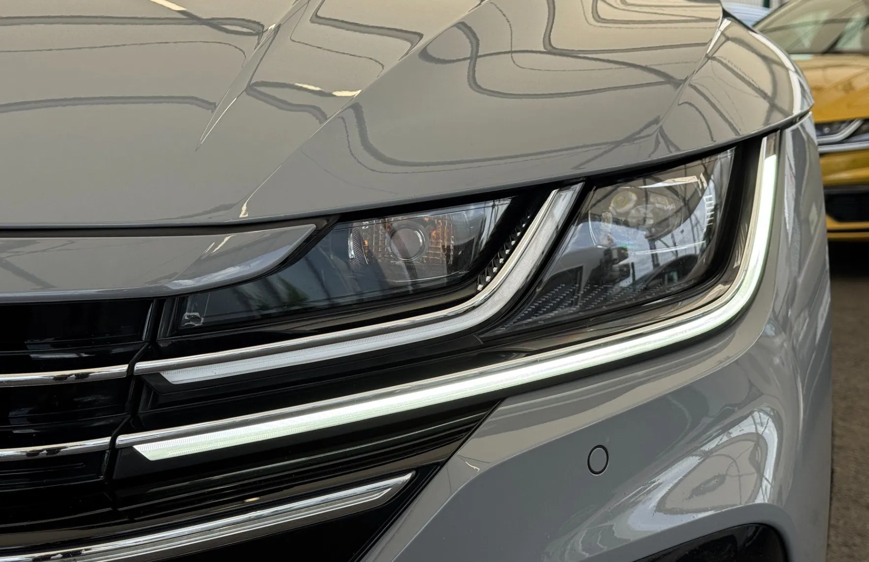 Zunanja slika - Volkswagen Arteon - Shooting Brake R-Line 2.0 TSI DSG LED-NAVI-EASY OPEN-OGR. - 3