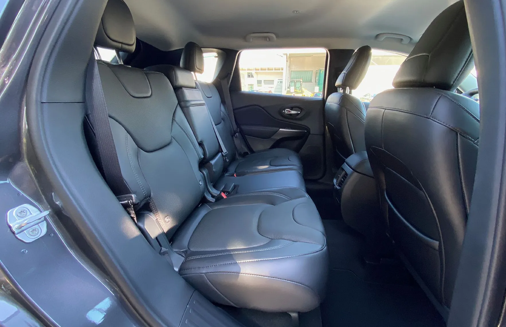 Zunanja slika - Jeep Cherokee - 2.2 MJ Limited ACC VENTsedeži  NAVI PDC KAM AKCIJA - 13